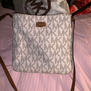 Michael Kors Crossbody purse